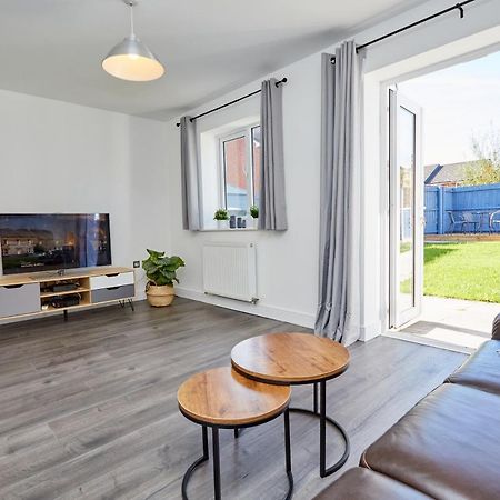 Cosy,Modern And Relaxing 3 Bedroom House With Parking Manchester Extérieur photo