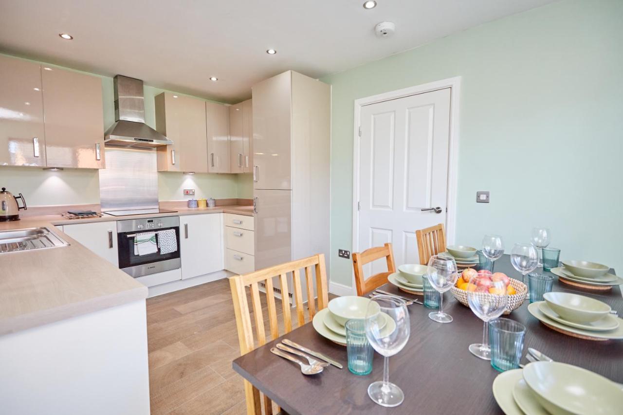 Cosy,Modern And Relaxing 3 Bedroom House With Parking Manchester Extérieur photo